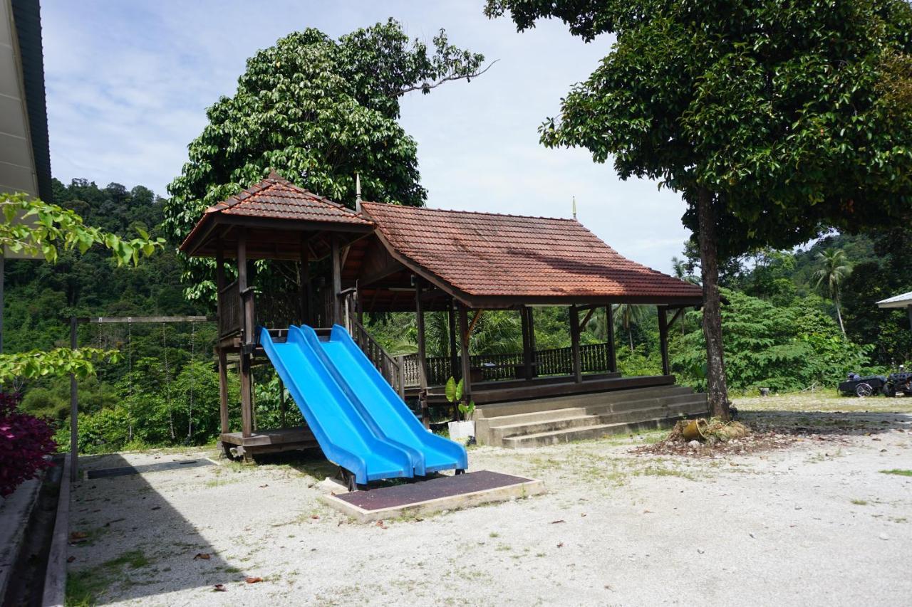 OYO 43965 Jasa Resort Sungai Lembing Exterior foto