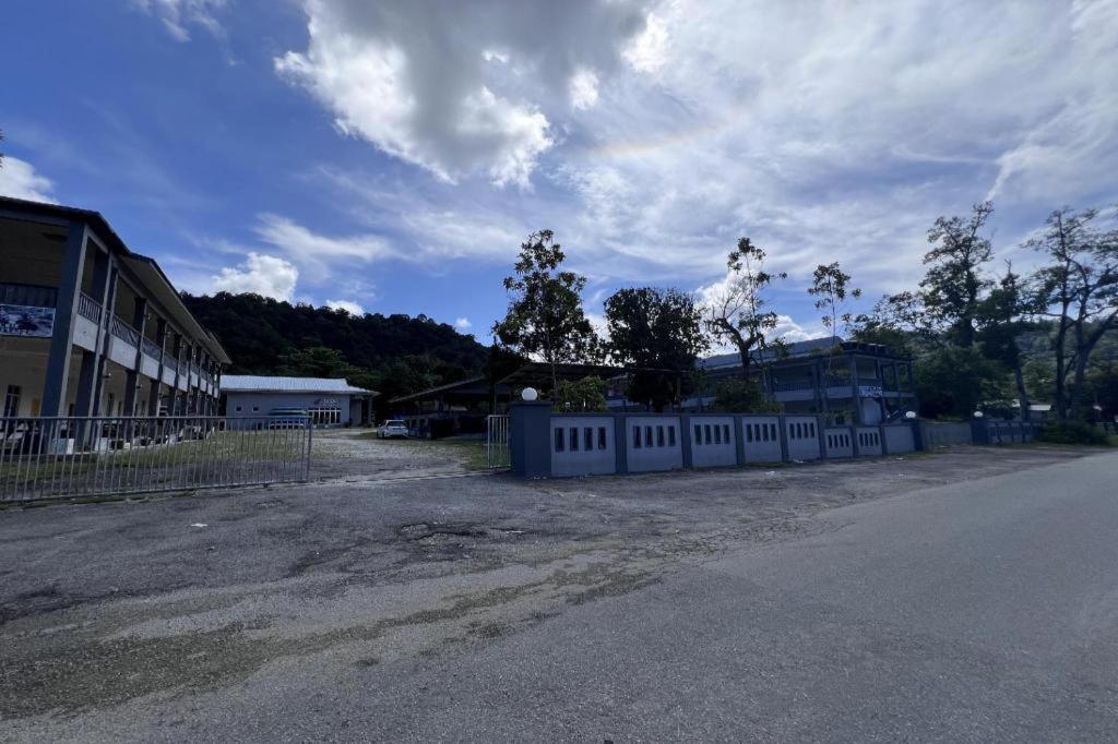 OYO 43965 Jasa Resort Sungai Lembing Exterior foto