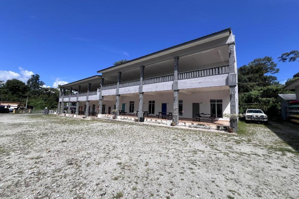 OYO 43965 Jasa Resort Sungai Lembing Exterior foto