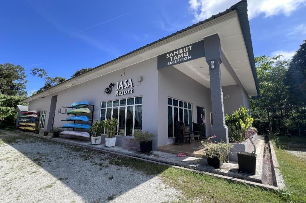 OYO 43965 Jasa Resort Sungai Lembing Exterior foto