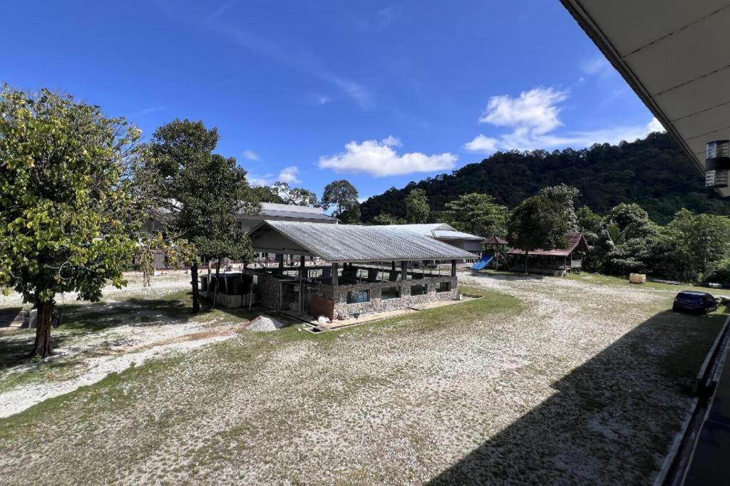 OYO 43965 Jasa Resort Sungai Lembing Exterior foto